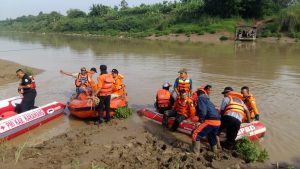 Korban Tenggelam di Sungai Karawang Ditemukan dalam Kondisi Tewas