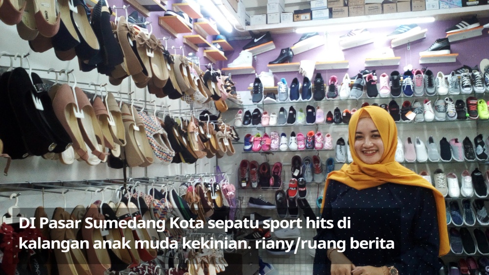 Sepatu sport hits di kalangan anak muda Sumedang