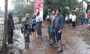 Banjir Bandang Terjang 5 Kampung di Garut
