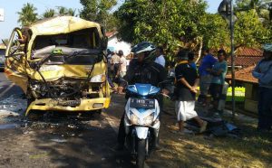 Sopir Truk yang Ditabrak Bus di Ciamis Tewas di RSUD Kota Banjar