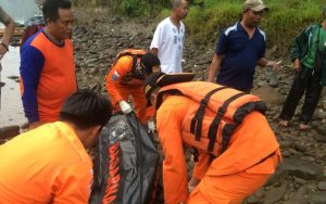 Korban Tenggelam di Sungai Ciwulan Tasikmalaya Ditemukan Tak Bernyawa