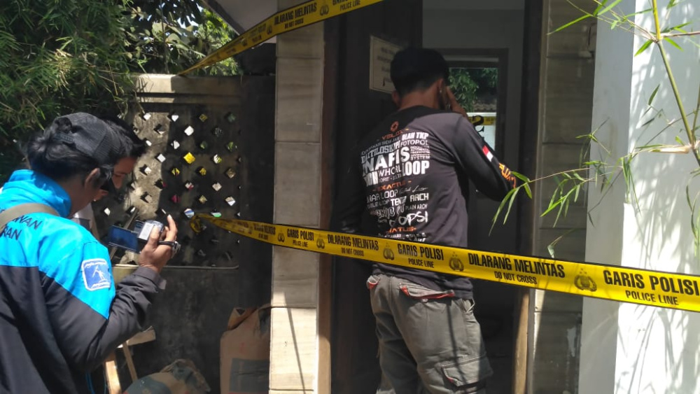 Kaca Rumah Menteri Susi di Pangandaran Pecah Dilempar Batu, Aparat Bersenjata Lengkap Siaga