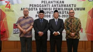 Arief Budiman Lantik Andis, Komisioner KPU Pangandaran Lengkap Kembali