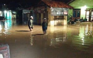 Semalam, Banjir 70 Sentimeter Rendam Cihanjuang Sumedang