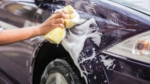Mencuci Mobil Hindari Pakai Sabun Cuci Piring, Begini Cara yang Benar!