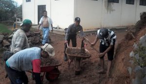 Tebing Longsor Tutup Jalan Desa, Warga Waspada