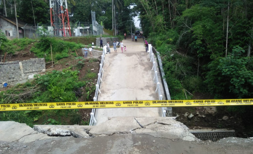 Baru Dibangun, Jembatan Rp1.2 Miliar di Boyolali Ambruk