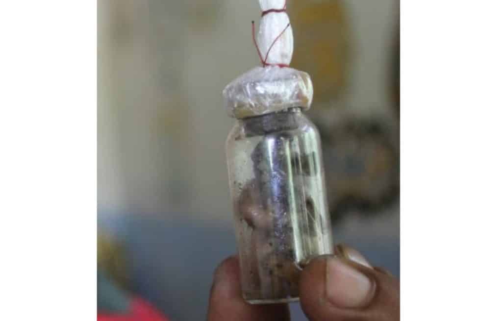 Heboh Punya 2 Tuyul dalam Botol, Rumah Guru Ngaji di Ciamis Ini Penuh Sesak Didatangi Warga