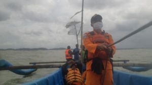 Dicari Hingga Pantai Pamayangsari, Warga Tasikmalaya yang Hilang di Sungai Cimedang Belum Ditemukan