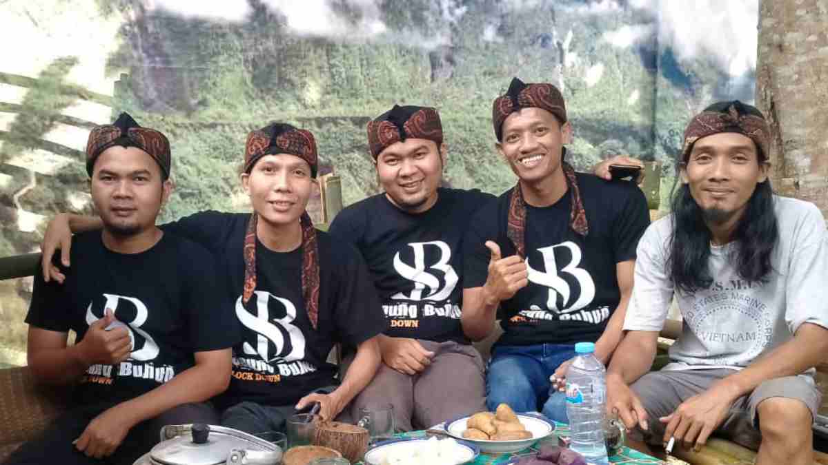 Kelompok musik Saung Buhun asal Tasikmalaya Ciptakan Lagu Gelisah