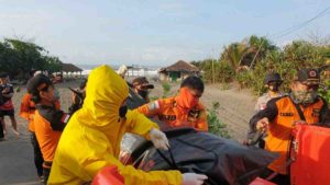Dua Nelayan Sukabumi Ditemukan Tewas di Pantai Apra Cianjur
