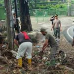 Polisi dan Pemerintah Jatinangor Respons Cepat Banjir di Depan RM Sanur
