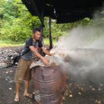 Di Masa Pandemi COVID-19, Usaha Arang Batok di Tasikmalaya Ini Banjir Orderan