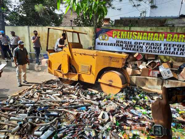 Pemusnahan barang bukti Polres Tasikmalaya Kota