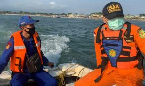 Dua Wisatawan Hilang Terseret Ombak saat Berenang di Pantai Santolo dan Sayang Heulang