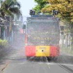 Water Cannon Keliling Pusat Kota Tasikmalaya Semprotkan Disinfektan