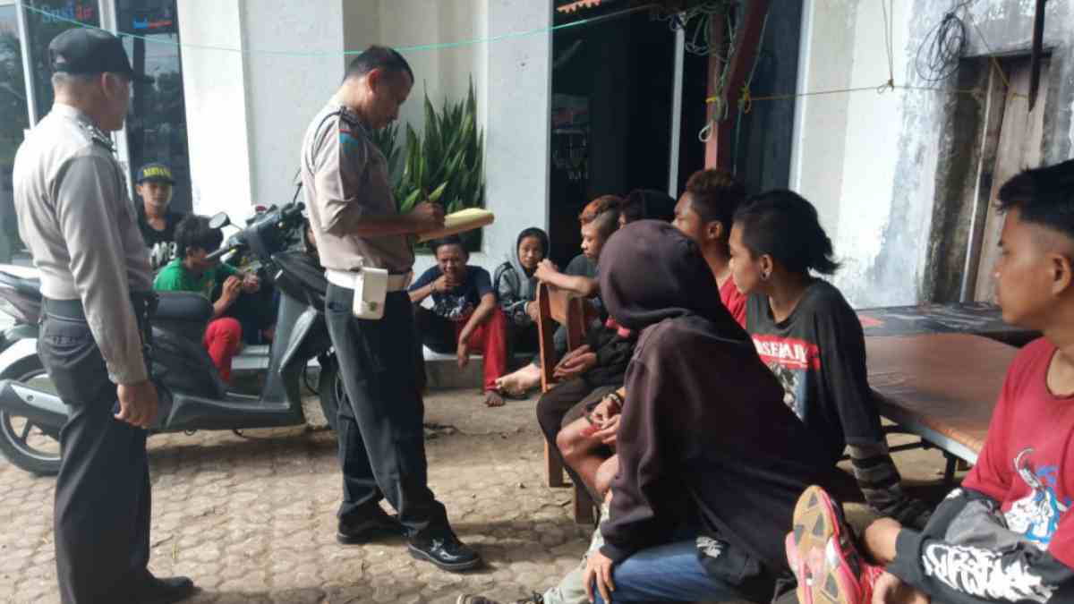 remaja terjaring razia di kawasan objek wisata Pangandaran