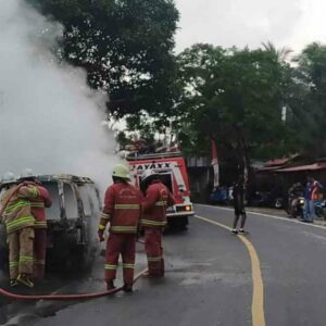 Minibus Jenis Carry Terbakar di Jalan Raya Pangandaran-Kalipucang