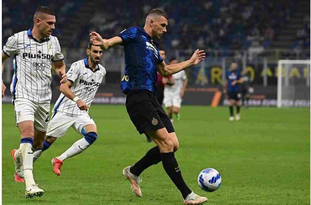Inter Ditahan Atalanta, AC Milan Puncaki Klasemen Serie A
