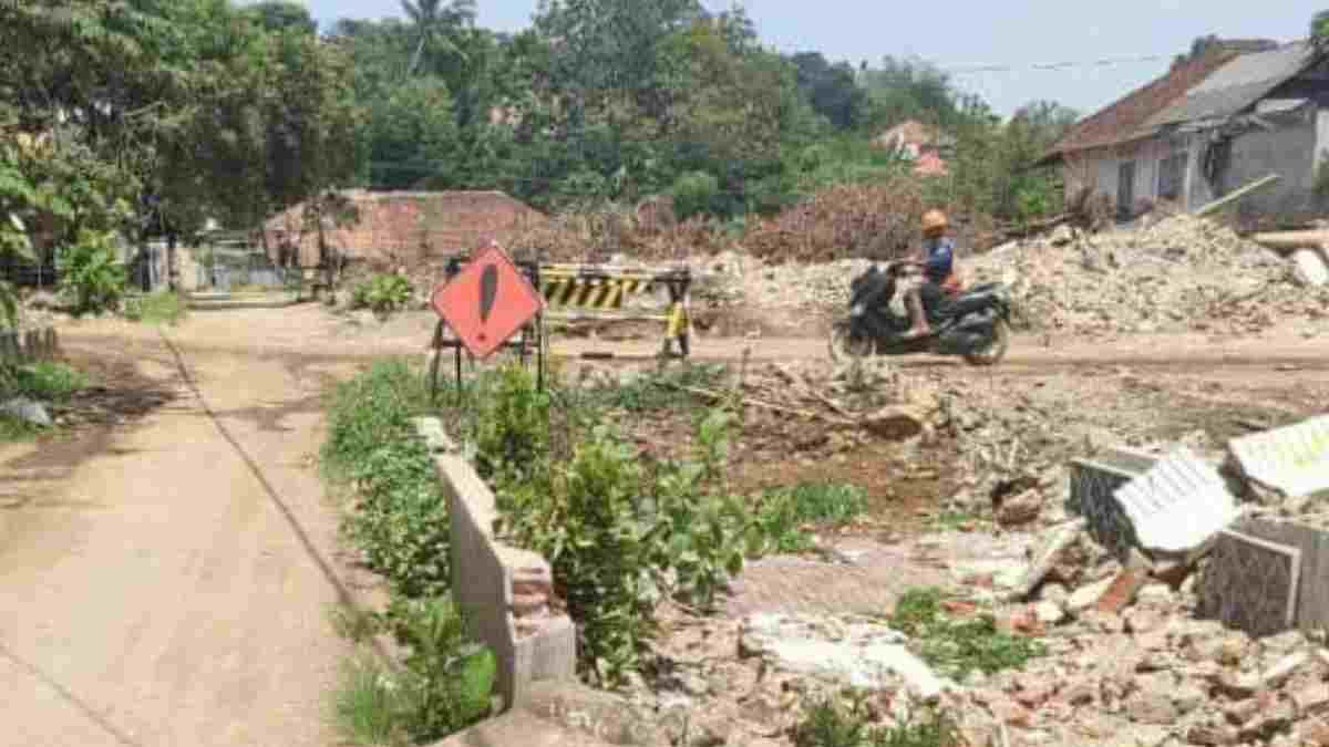Blok Batu Gajah Cibeureuyeuh Conggeang Sumedang Terdampak Tol Cisumdawu