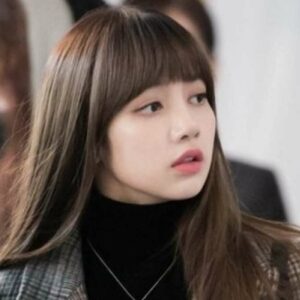 Inspirasi Gaya Kasual ala Lisa Blackpink