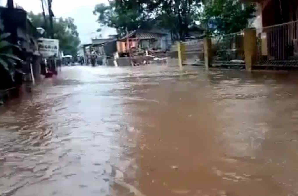 Banjir Cikeruh Jatinangor Sumedang