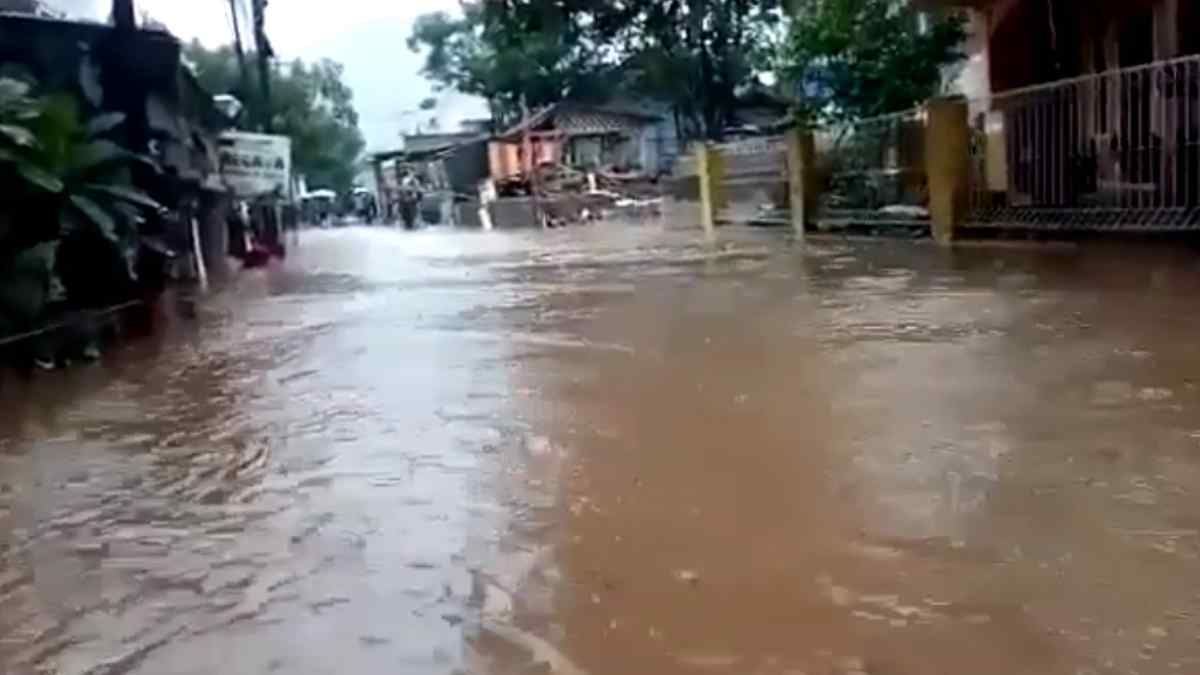Banjir Cikeruh Jatinangor Sumedang