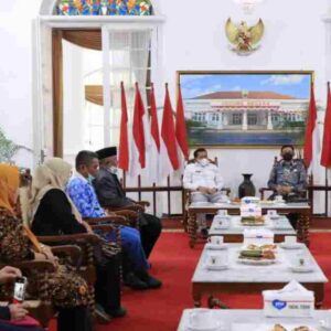 Guru TK Curhat ke Bupati Sumedang