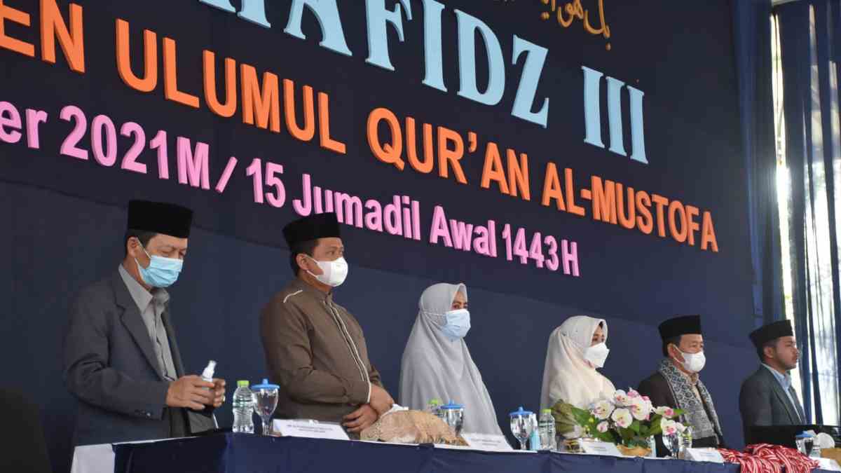 Lulusan Pesantren Harus Berilmu Amaliah dan Beramal Ilmiah