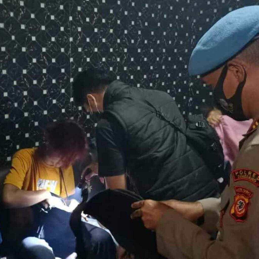 Polisi Ungkap Trik Curang Karaoke di Sumedang