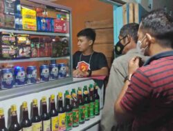 Polres Sumedang Sita 882 Botol Miras dan Puluhan Liter Tuak Jelang Nataru