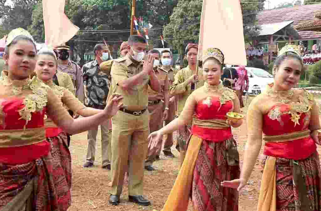 Ciherang Harus Jadi Desa Terbaik di Sumedang