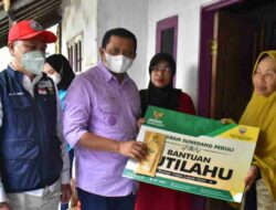 Hari Jadi ke-30 Cibugel Sumedang, Mak Cicih Dapat Bantuan Dana Rutilahu