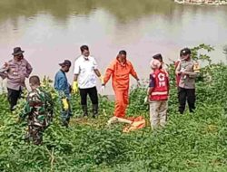 Ada Mayat Pakai Baju Koko di Tumpukkan Sampah Waduk Jatigede Sumedang