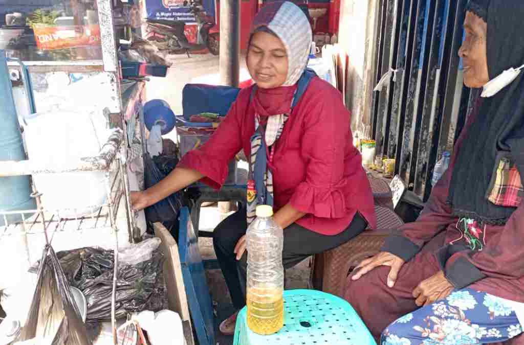 Harga Migor Mahal, Pedagang Gorengan di Sumedang Menjerit