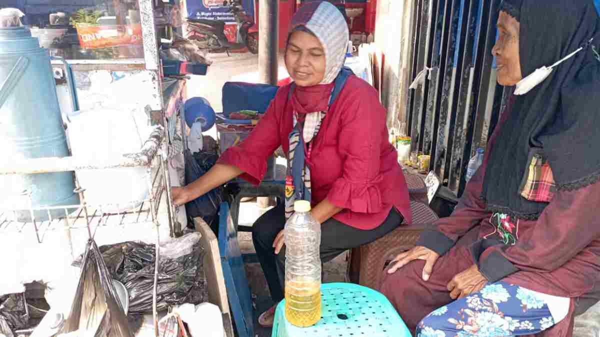 Harga Migor Mahal, Pedagang Gorengan di Sumedang Menjerit