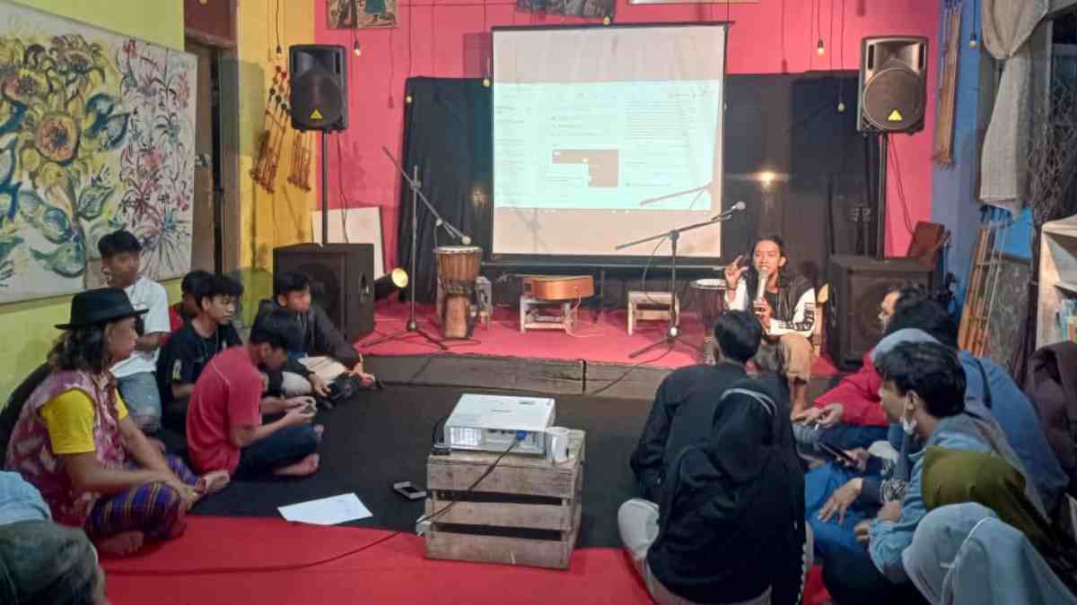 Hari Puisi Sedunia, Komunitas Cermin Tasikmalaya Nobar Film tentang Puisi