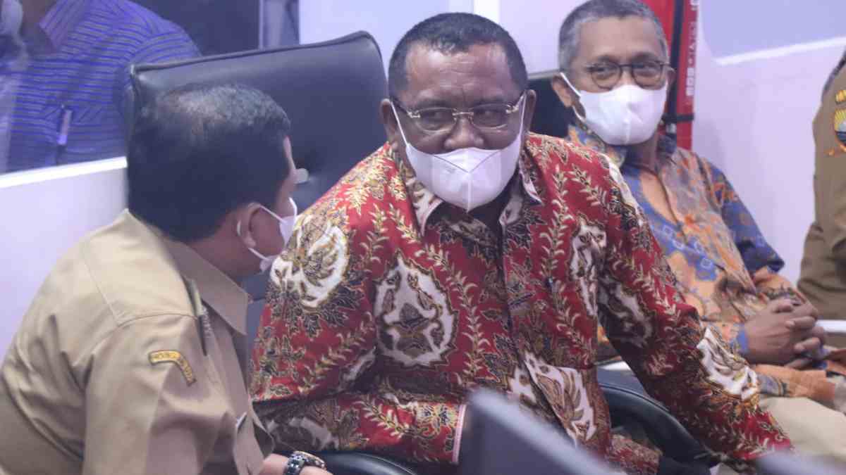 Kunjungi Sumedang, Bupati Buton Tengah Dapat Oleh-oleh Super Aplikasi e-Office