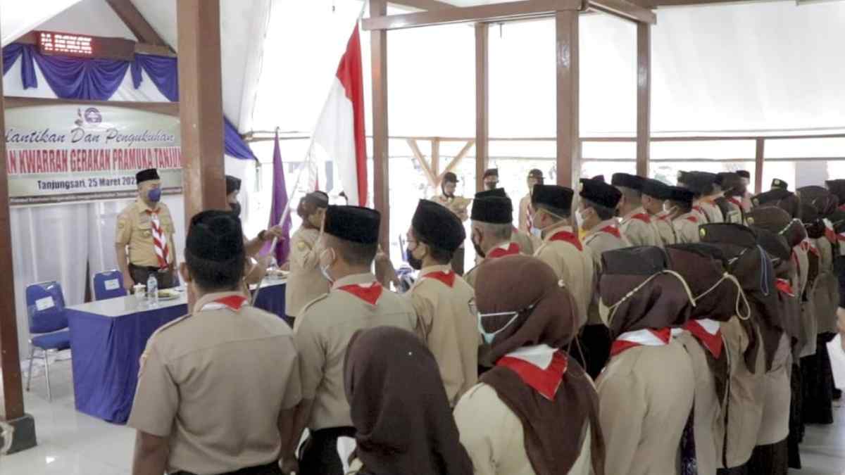 Wabup Sumedang Minta Pramuka Awasi Prokes saat Tarawih