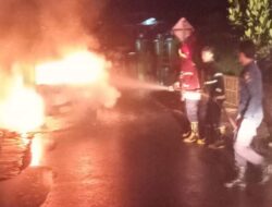 Angkot di Sumedang Ludes Dibakar Orang Tak Dikenal