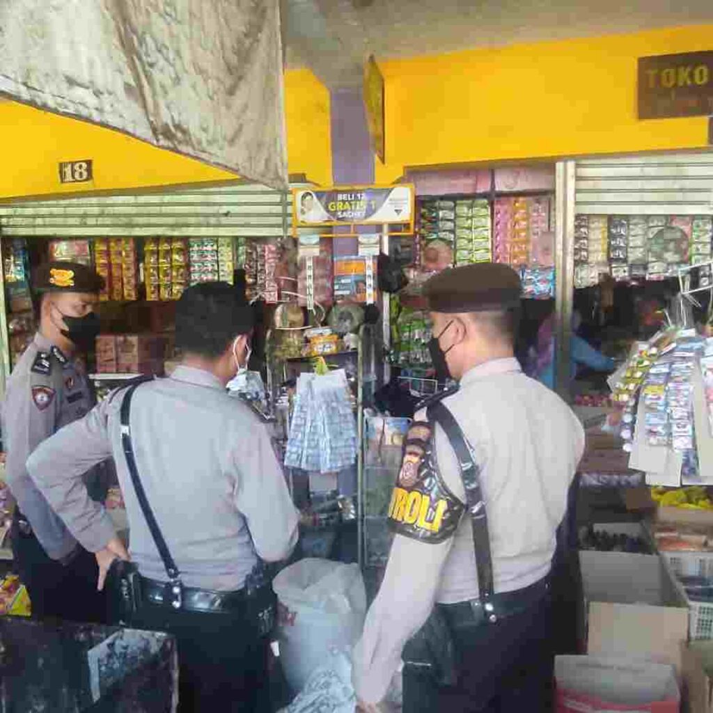 Polisi Sita 860 Bungkus Petasan di Pasar Imbanagara Ciamis