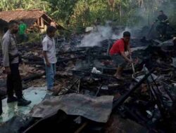 Korsleting Listrik, Rumah Warga Cimanggung Sumedang Ludes Terbakar