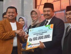 Jadi Pengelola SAKIP Terbaik, 5 Desa di Sumedang Dapat Bankudes Rp100 Juta