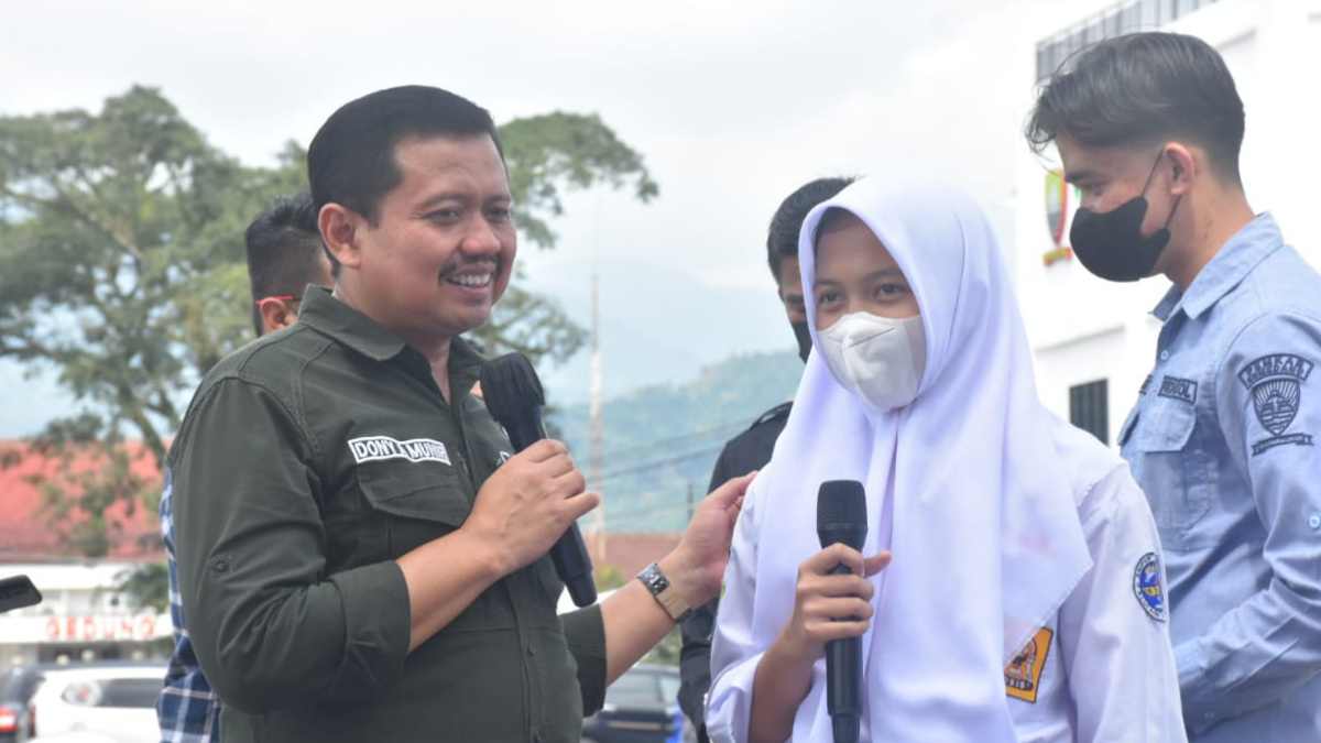 Bupati Sumedang Beri Motivasi Peserta Readathon