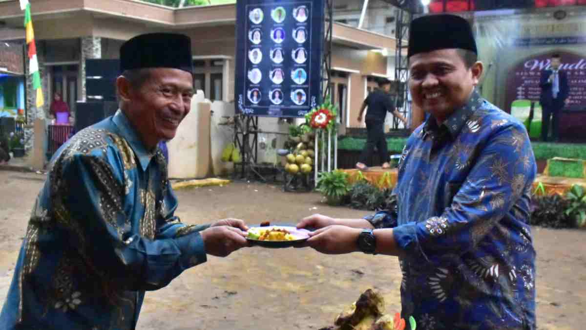 Bupati Sumedang Siapkan Kobong Baru untuk Santri Riyadul Muta'allimin