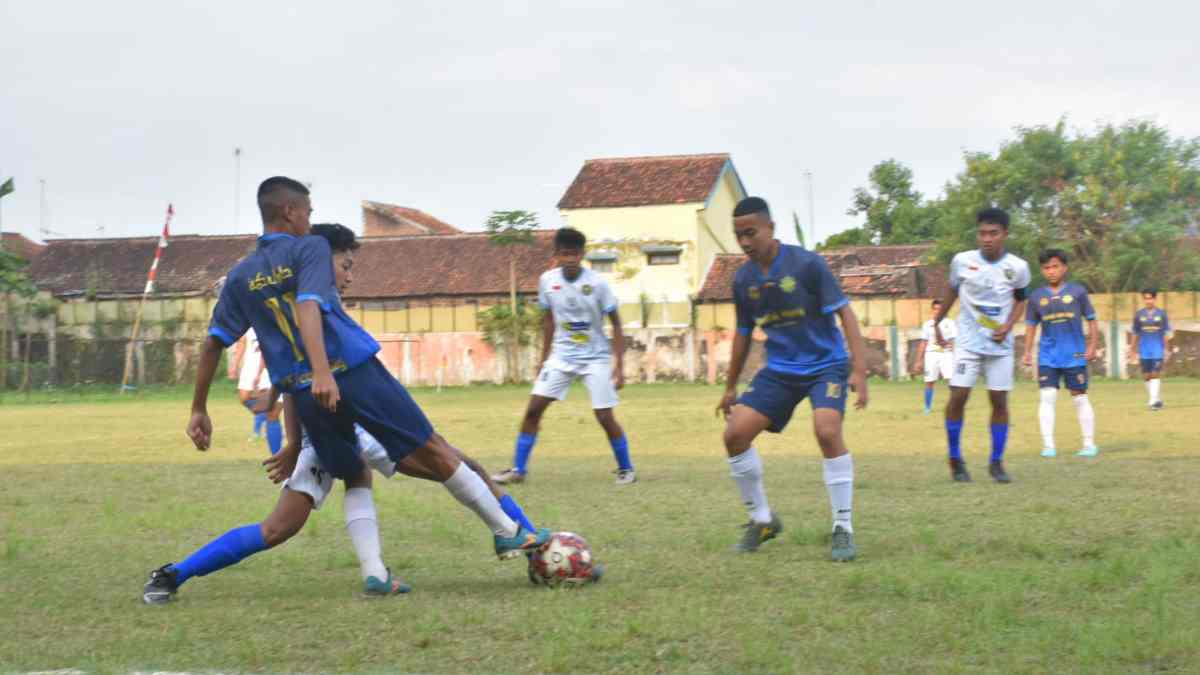 Sepakbola Eksibisi Tutup Liga Santri PSSI Piala Kasad di Sumedang