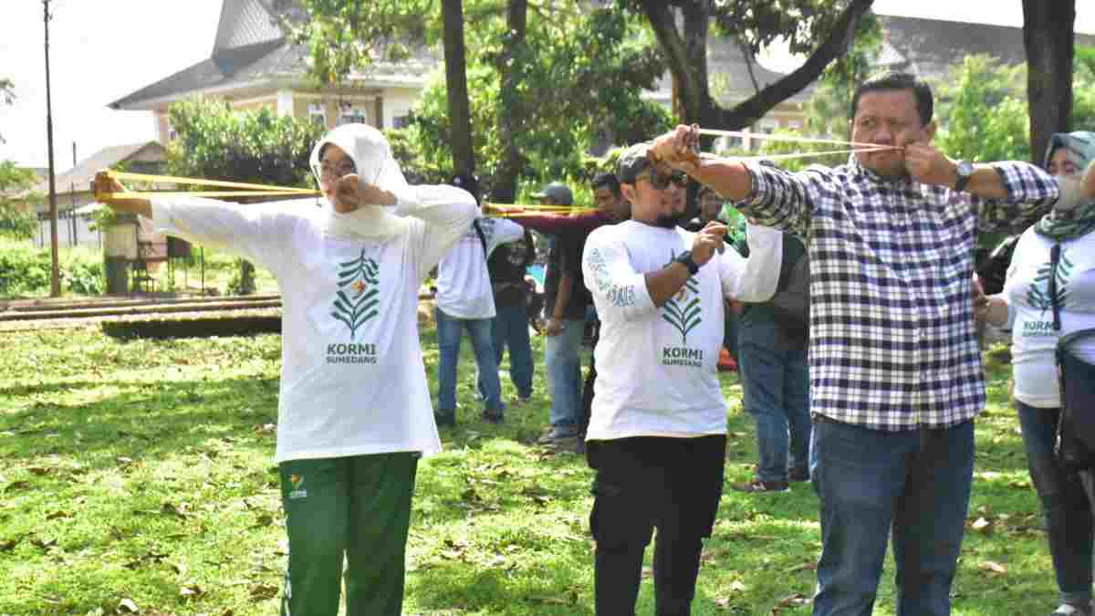 Liga Katapel di Sumedang Berlangsung Seru