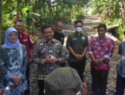 Jalan Hariang-Cisumur Diperbaiki Minggu Ini, Warga Surian Sumedang Semringah