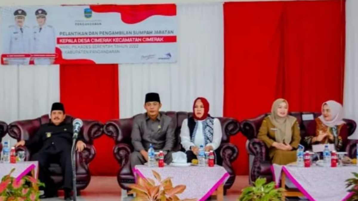 DPRD Pangandaran Apresiasi Prosesi Pelantikan Kades Terpilih Secara Road Show