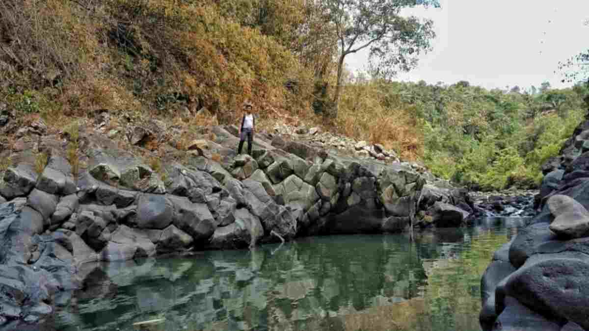 Objek Wisata Batu Paraga, Keindahan Salopa Tersembunyi di Tasikmalaya